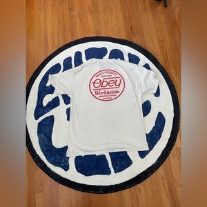 White Obey t-shirt size XL